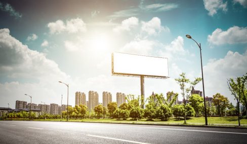 How to choose outdoor advertising